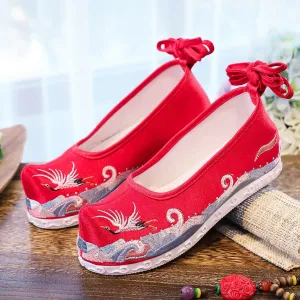 Hanfu Shoes: Gliding Crane